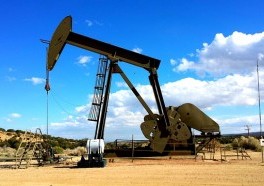 The Power Of Oil On the Construction Industry [INFOGRAPHIC]
